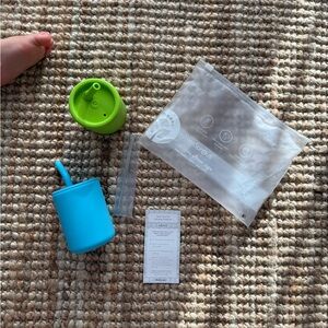 WeeSprout Silicone Baby/Toddler Training Cups w/ Straws and Lids, 4oz - NIB